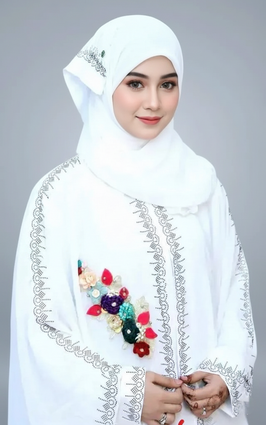 The White Farasha Blossom Abaya