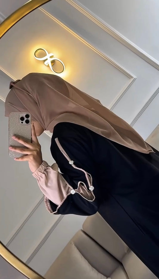 Elegant Two-Tone Modest Abaya